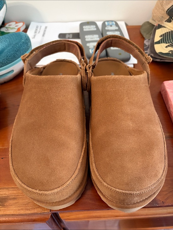 Project Cloud Shoes - Women's Suede Backstrap Clogs in Tan